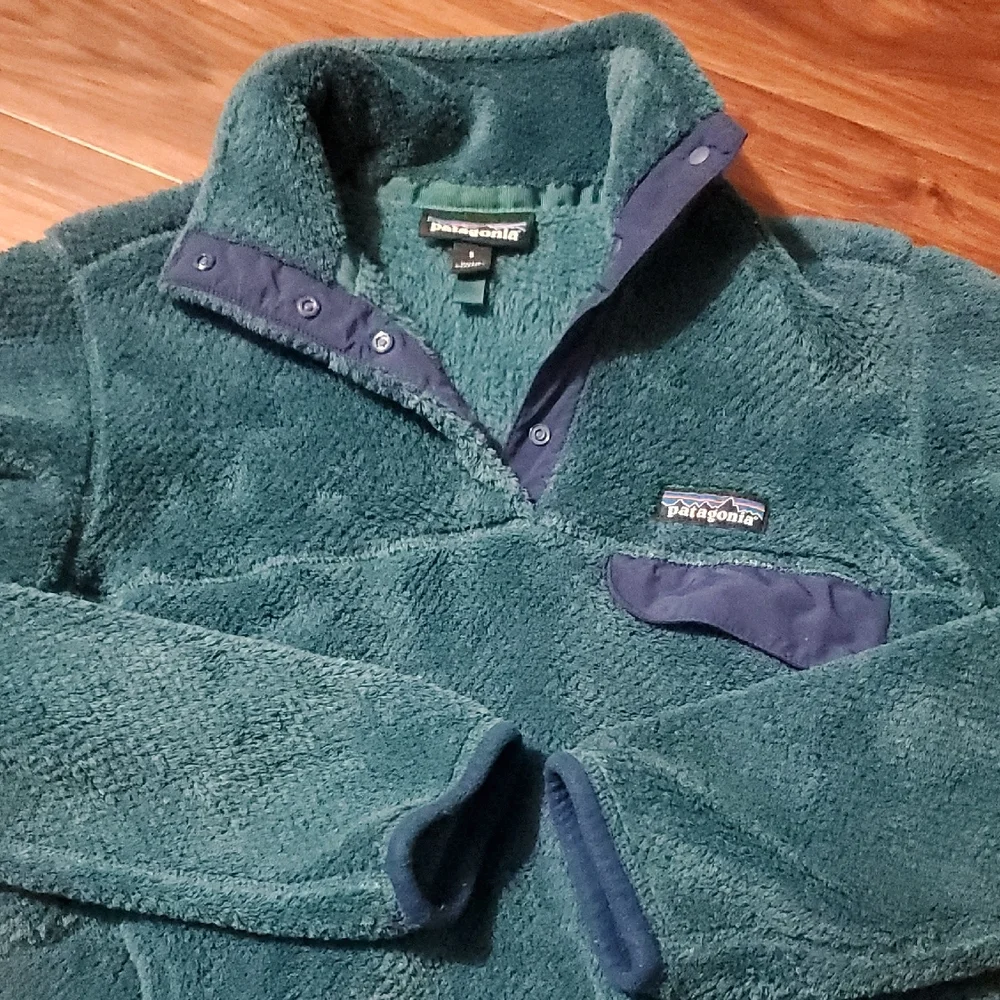 Patagonia Women's  Re-Tool Snap-T, Teal Fleece Sweater - Picture 3 of 6